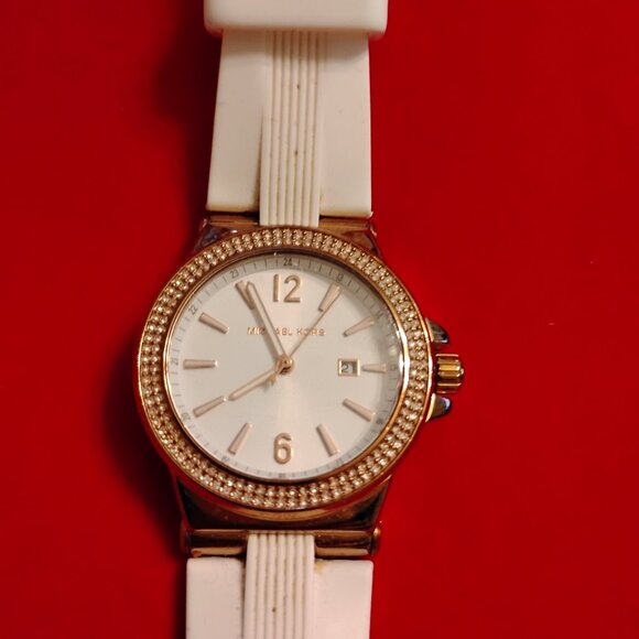 Michael Kors White Band Ladies Watch.